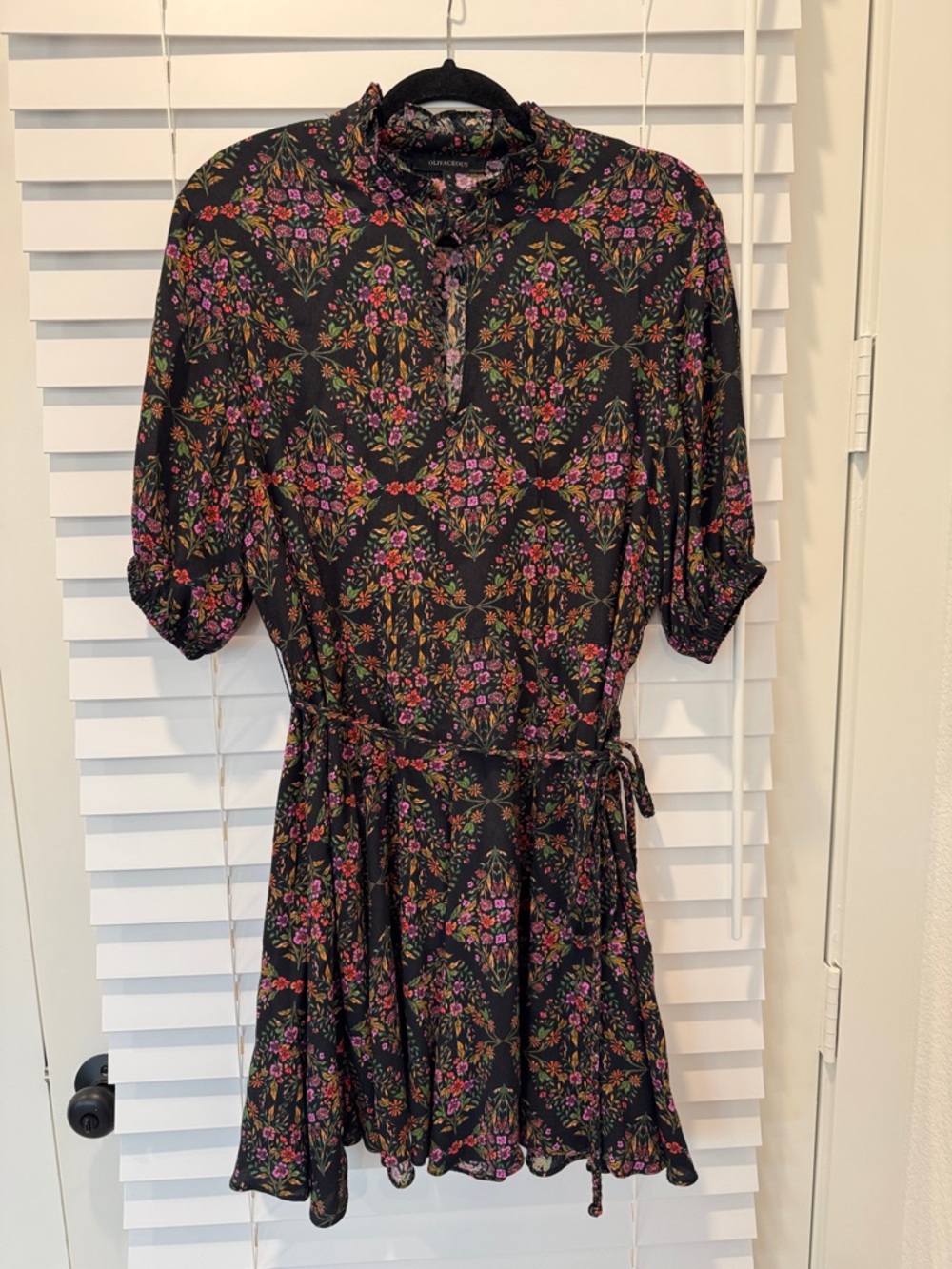 Olivaceous Ikat Tile Shirt Mini Dress Ruffled High Neck Front Keyhole Women’s S